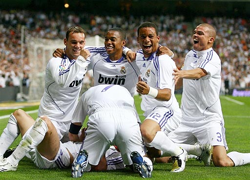 穆帅：今天胜利的功劳属于球员们，要说谁比谁更好是不公平的（穆帅：这场胜利属于球员，论谁更出色并不公平）