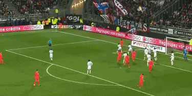 西甲：皇马客场1-1战平比利亚雷亚尔（西甲：皇马客场1-1与比利亚雷亚尔握手言和）