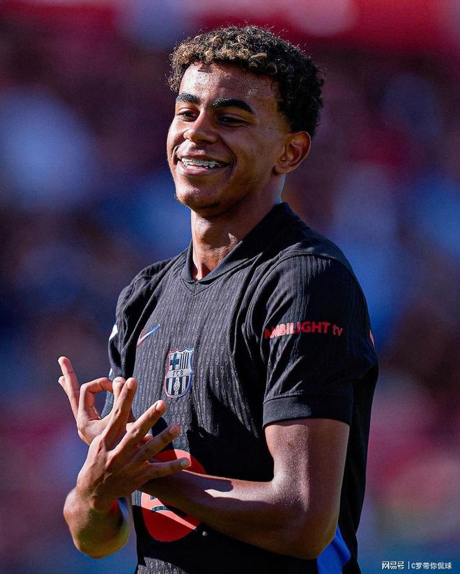 高清：西甲皇马3-0 姆巴佩一条龙+世界波（西甲-皇马3-0大胜，姆巴佩一条龙破门+世界波建功）