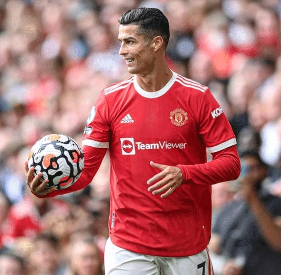 汉诺威96队长拍卖球衣支持罕见病研究，其父曾因该病去世（汉诺威96队长拍卖球衣为罕见病研究筹款，其父曾因该病离世）