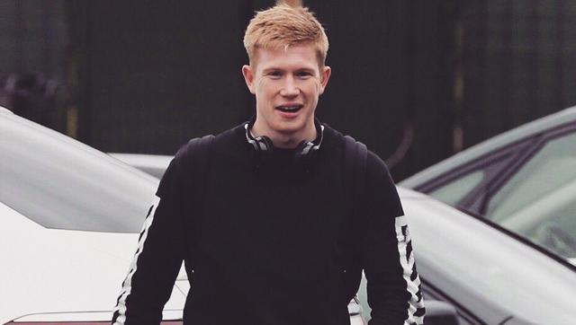 诺丁汉森林客战利物浦赛前，主帅戴奇携多名球员前往祭奠若塔（利物浦战前，诺丁汉森林主帅戴奇携多名球员悼念若塔）