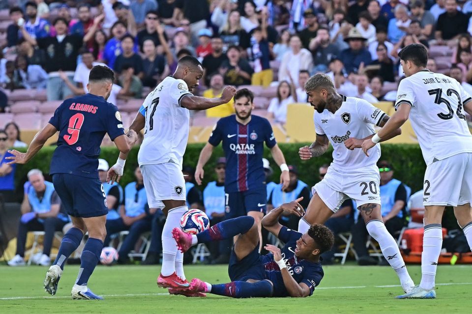 梦开始的地方：英冠最佳年轻球员奥利塞20-21赛季个人秀（追梦起点：英冠年度最佳新秀奥利塞20／21赛季集锦）