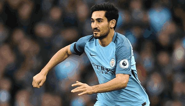 意媒：DV9受伤对尤文不一定是坏事，这将影响他明夏自由离队（意媒：DV9受伤或成尤文利好，恐影响其明夏自由离队）