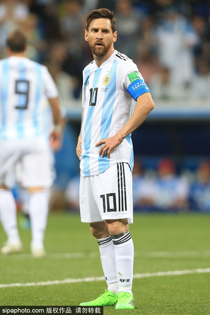 戴奇32天改造森林！从8轮5球到4轮8球，效率暴增力克利物浦（戴奇32天重塑森林：从8轮仅5球到4轮轰8球，效率飙升击退利物浦）