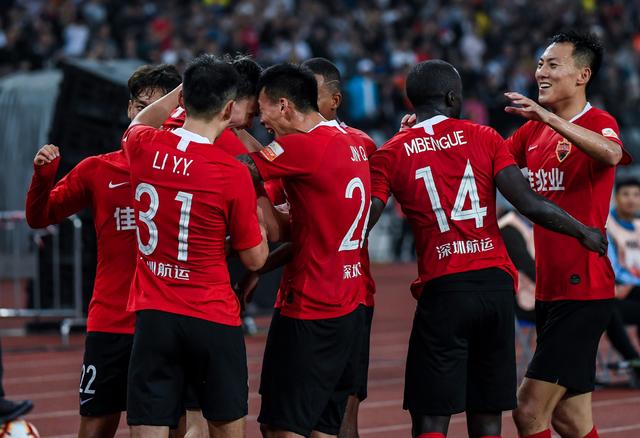 热火官方：拉尔森左脚踝扭伤，预计缺席1-2周（热火更新伤情：拉尔森左脚踝扭伤，将缺阵1-2周）