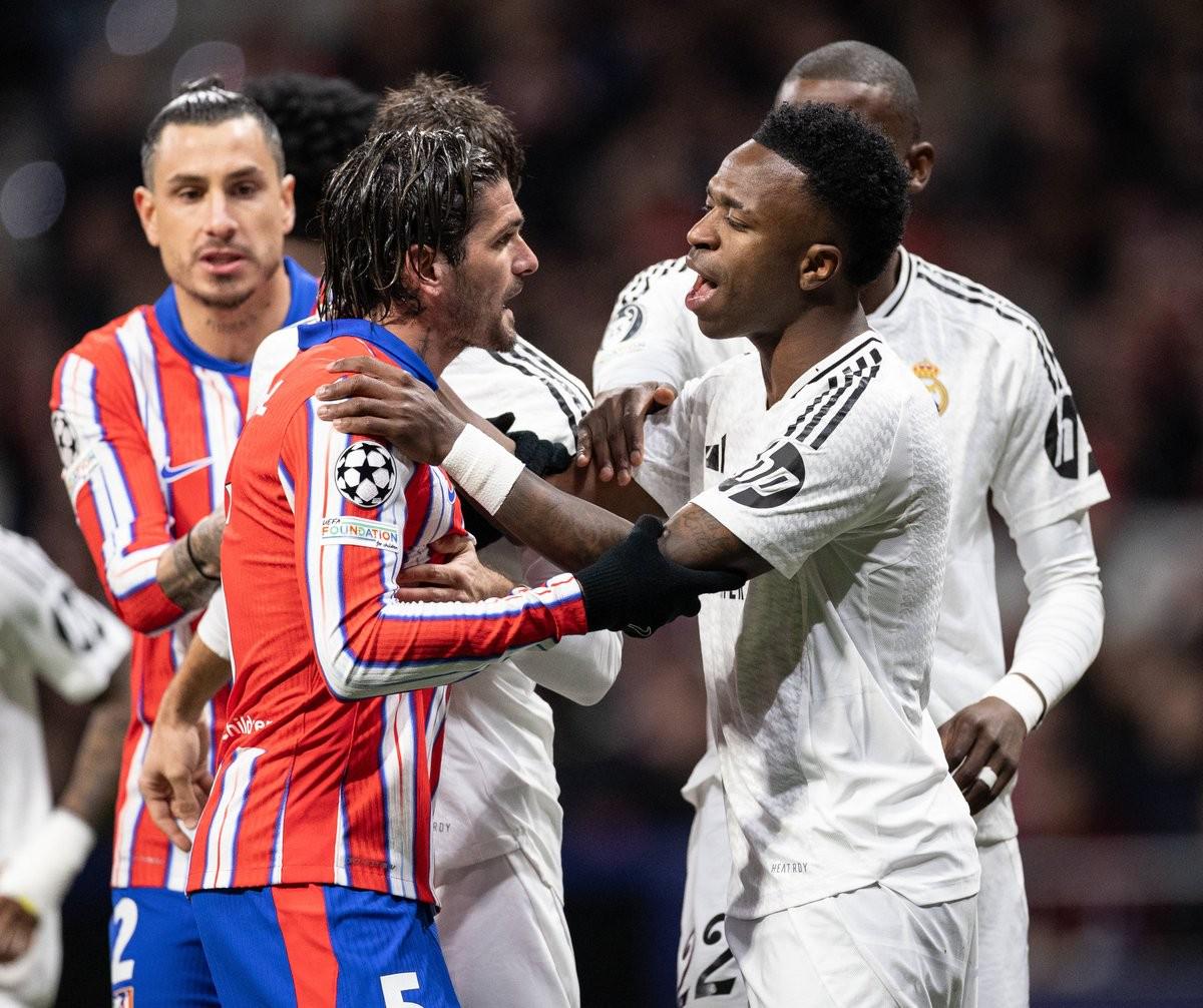 意天空：为预防迈尼昂离队，米兰关注科林蒂安门将乌戈-索萨（意媒：防迈尼昂离队，米兰考察科林蒂安门将乌戈-索萨）