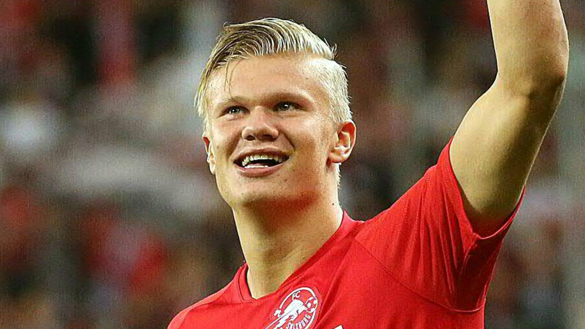 劳塔罗对阵尼科·帕兹：国际米兰与科莫，圣西罗上演争夺欧洲之路的巅峰对决（圣西罗之夜：劳塔罗PK尼科·帕兹，国际米兰与科莫上演冲欧焦点战）