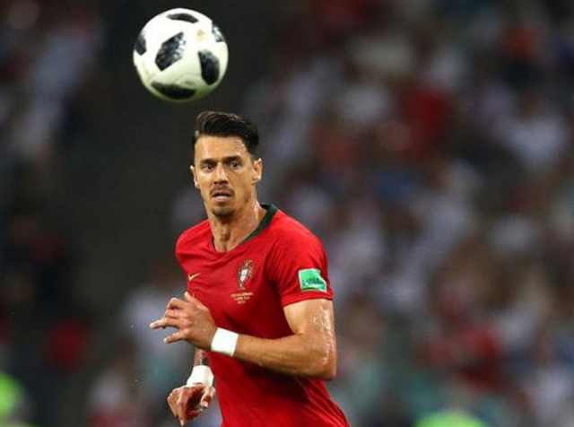 米体：博洛尼亚前锋卡斯特罗表现出色，有望获阿根廷队征召（米体：博洛尼亚前锋卡斯特罗状态出众，有望入选阿根廷国家队）